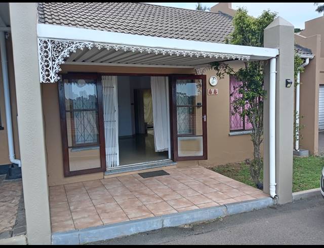 2 BEDROOM SIMPLEX FOR SALE IN BELLAIR